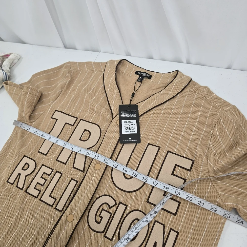 NWT True Religion Baseball Jersey #700585 Travertine Tan Mens Size M Tweed Feel.